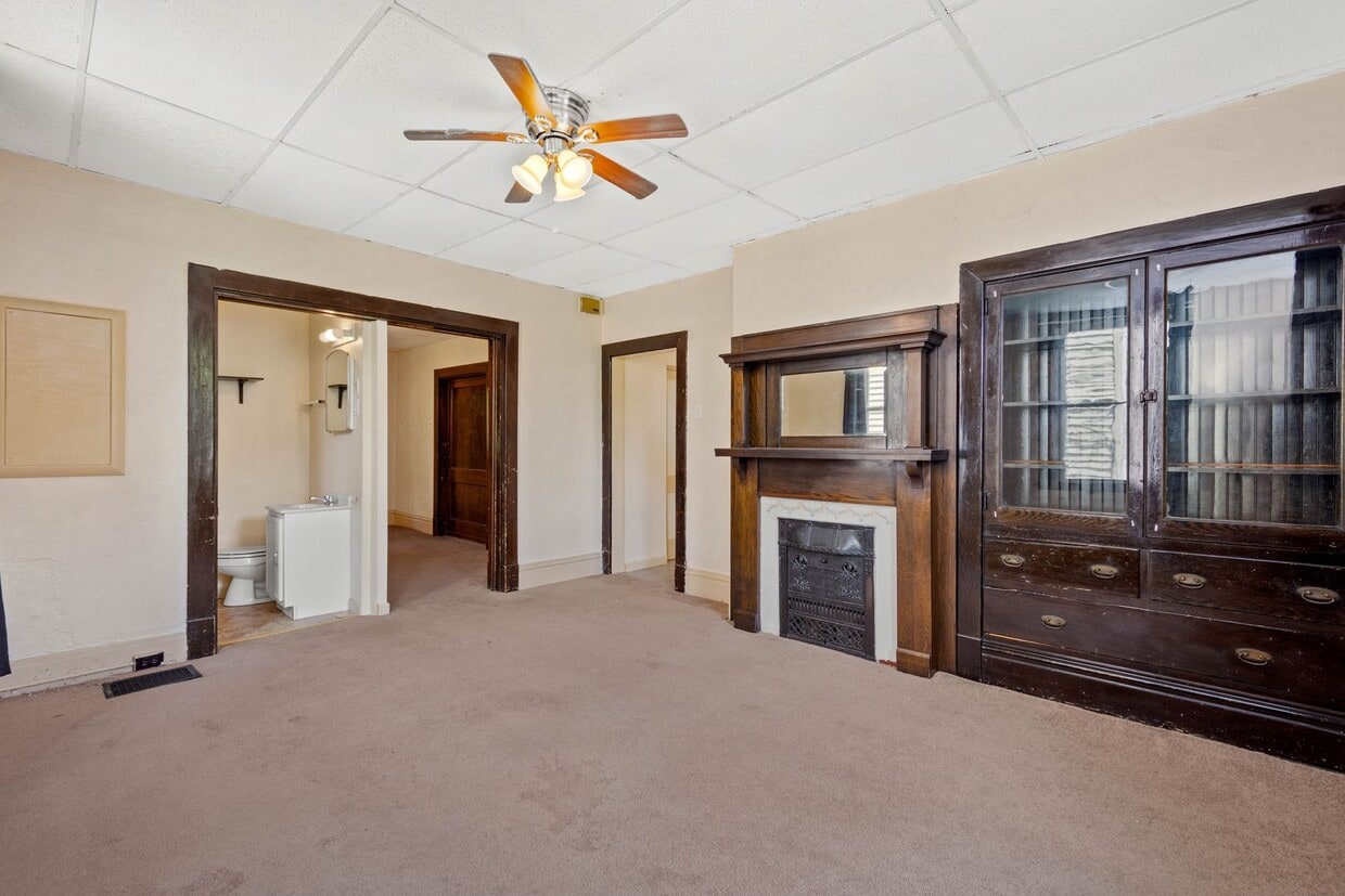 Foto principal - 133 Glenmore Ave