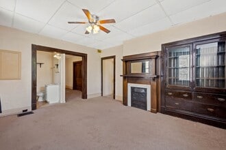 Building Photo - 133 Glenmore Ave