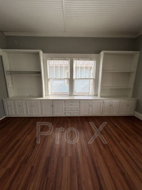 Building Photo - 112 Potlizer