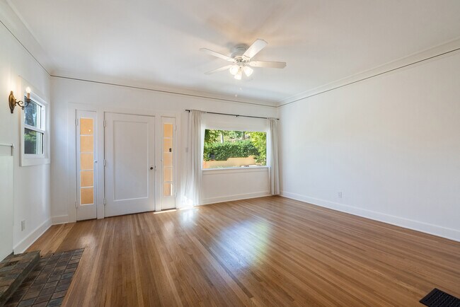 Living Room w/patio view - 1920 N Normandie Ave