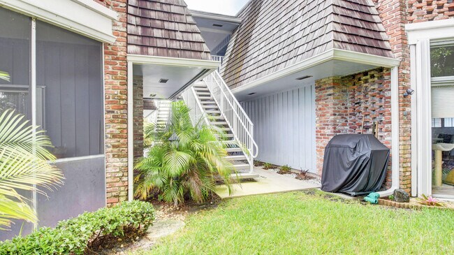 Foto del edificio - 415 Pine Tree Ct