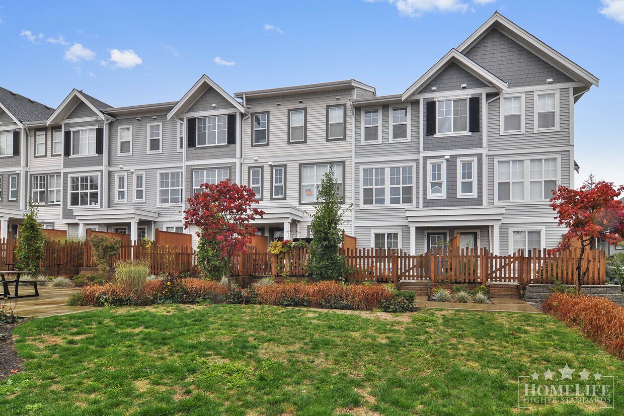 Primary Photo - Spacious 3-Bed, 2.5-Bath Townhome in Prime Willoughby – Modern Living in a Highly Walkable Community