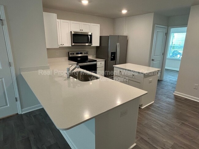 Building Photo - 8539 Beckett Chase Wy