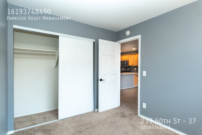 Building Photo - 239 50th St