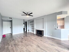 Building Photo - 4711 Spicewood Springs Rd
