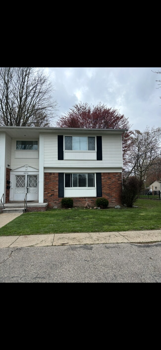 Foto del edificio - 36741 Hathaway St