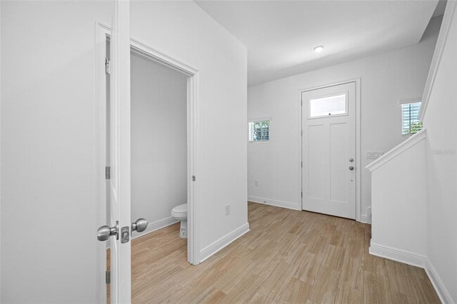 Building Photo - 4731 W Trilby Ave