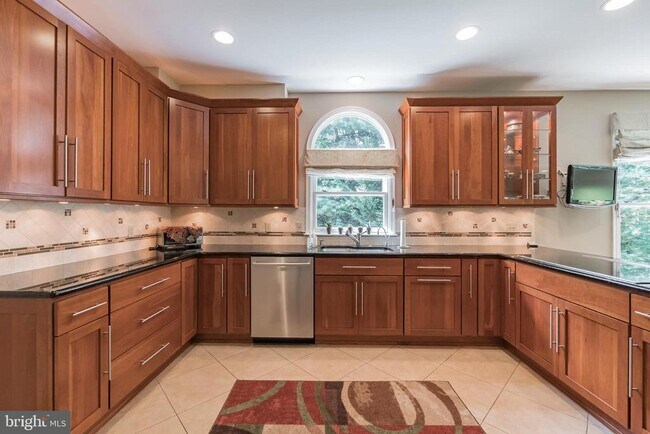 Foto del edificio - 5507 Thornbush Ct