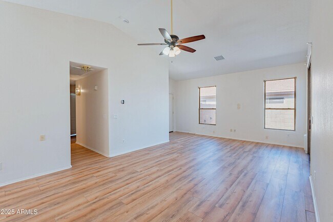 Building Photo - 43741 W Wade Dr