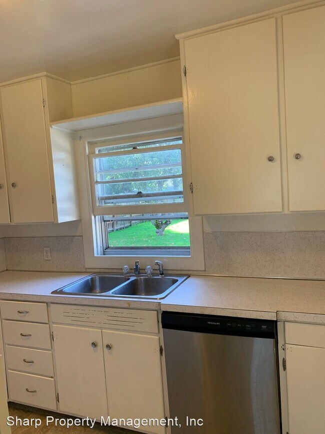 Building Photo - 2 br, 1 bath House - 507 20th Ave