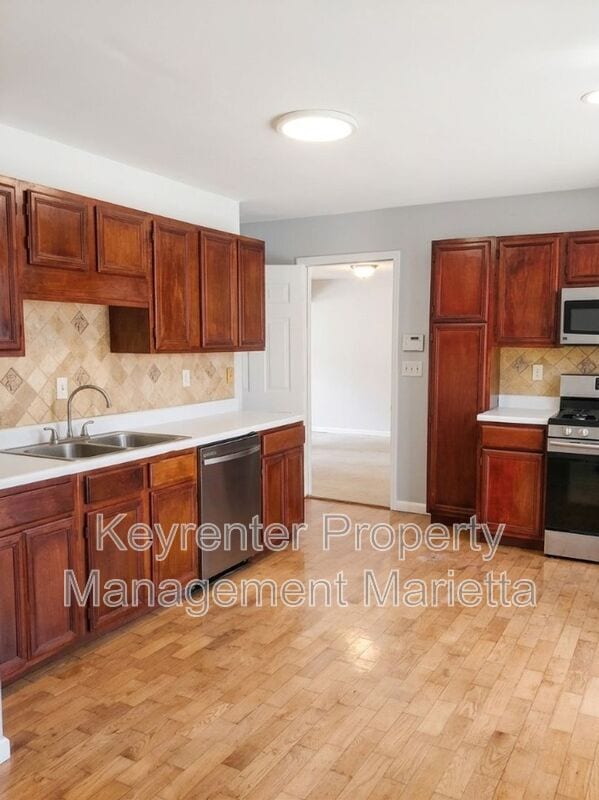 Building Photo - 7063 Grinder Ct