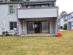 Building Photo - 97 Candlewood Dr