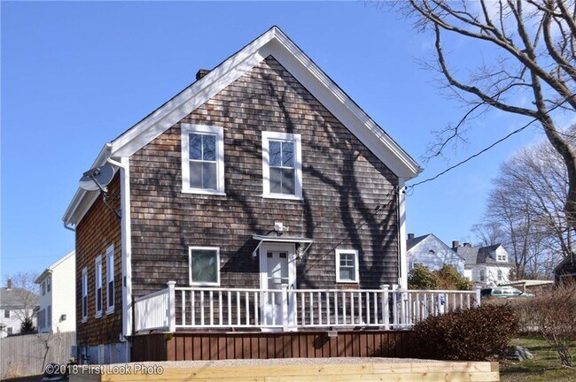 Building Photo - 77 Summit Ave