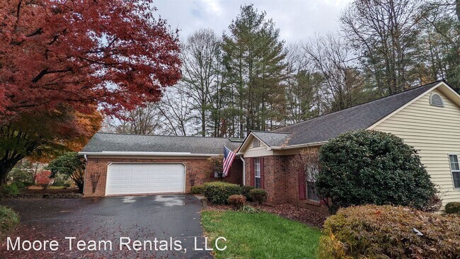 Building Photo - 3 br, 2 bath House - 1 Pebble Beach Ct