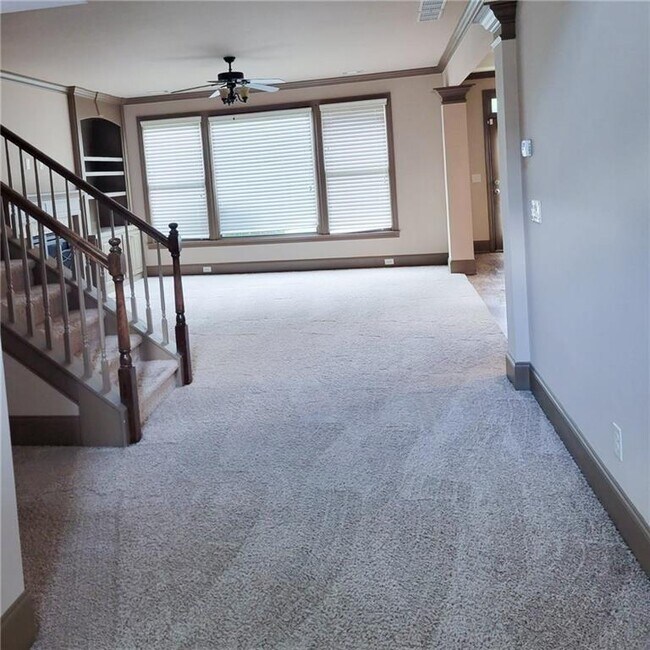 Foto del edificio - 5230 Habersham Hills Dr