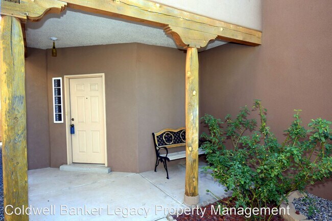 Building Photo - 3 br, 2.5 bath House - 8012 Bluffs Edge Pl NW