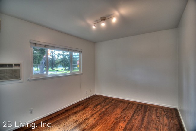 Building Photo - 115 Hawthorne Ave