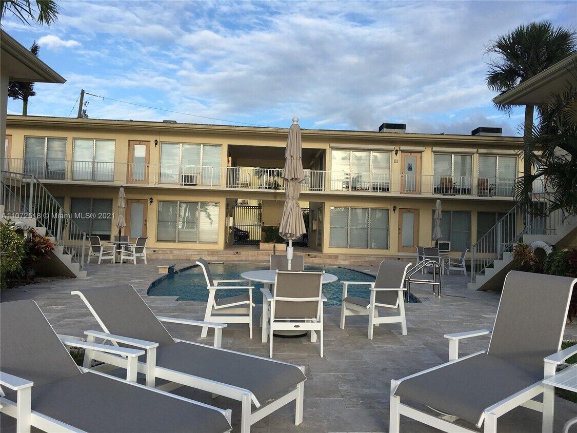 1775 Harbourview Dr Unit 5, Fort Lauderdale, FL 33316 Condo for Rent