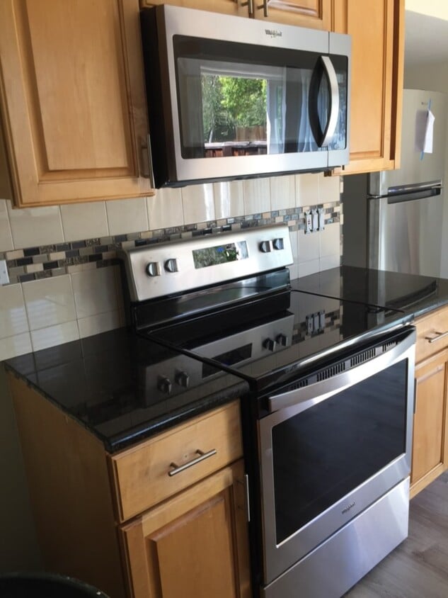 Primary Photo - 136 Arana Dr