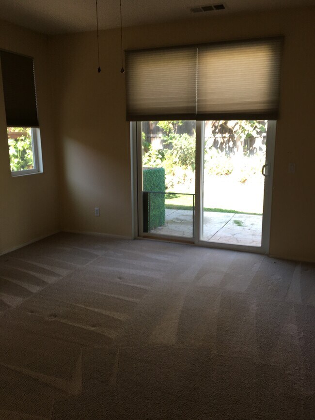 Foto del edificio - 29712 Northshore St