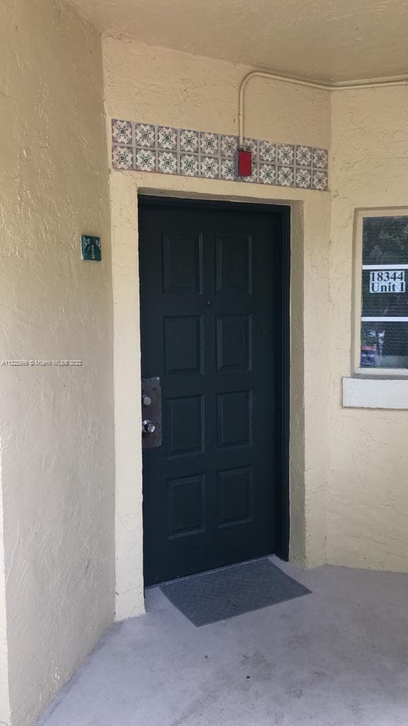 Foto del edificio - 18344 NW 68th Ave