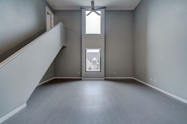 Building Photo - Plaza Lofts