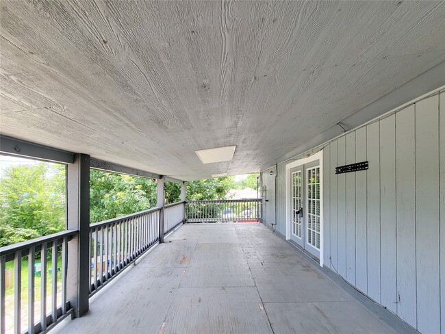 Building Photo - 2513 Kowis St