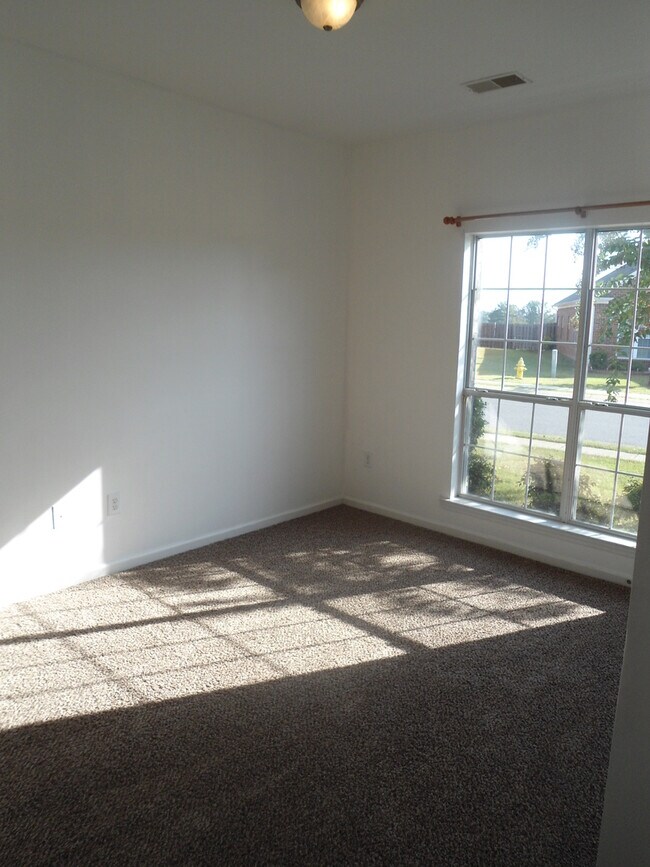 Foto del edificio - Home for rent in Calera!!!  AVAILABLE TO VIEW with 48 Hour Notice!!!