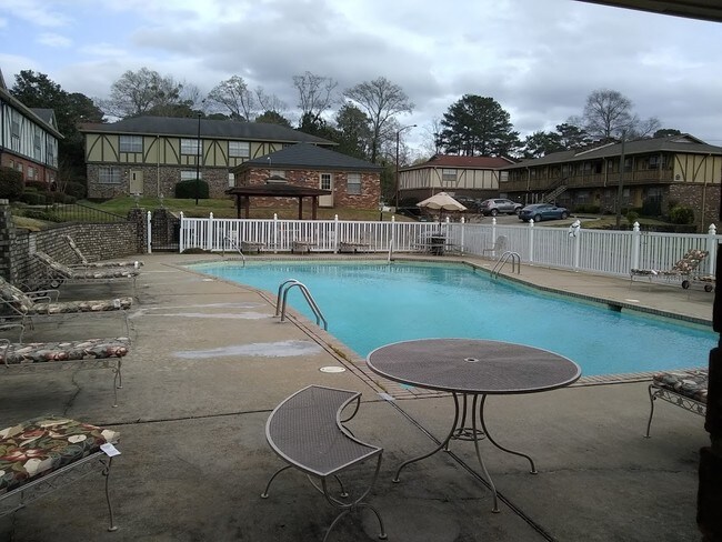 Building Photo - 3914 Poplar Springs Dr