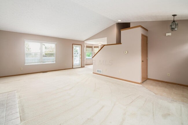 Foto del edificio - 645 Thatch St