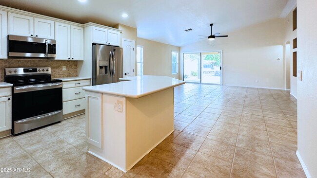 Building Photo - 20941 N 84th Dr