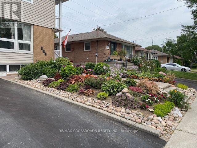 Building Photo - 134 Sedgemount Dr