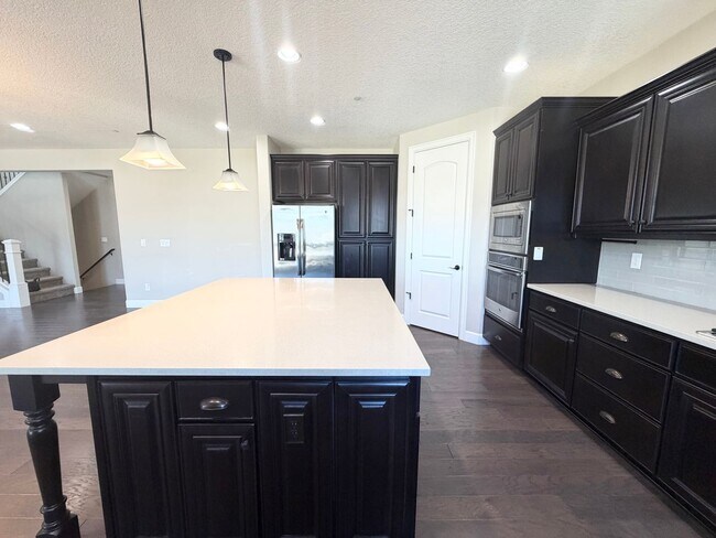 Foto del edificio - Beautiful 5 Bedroom with Den/Office and Large Bonus Room in Bethany Ridge!!!