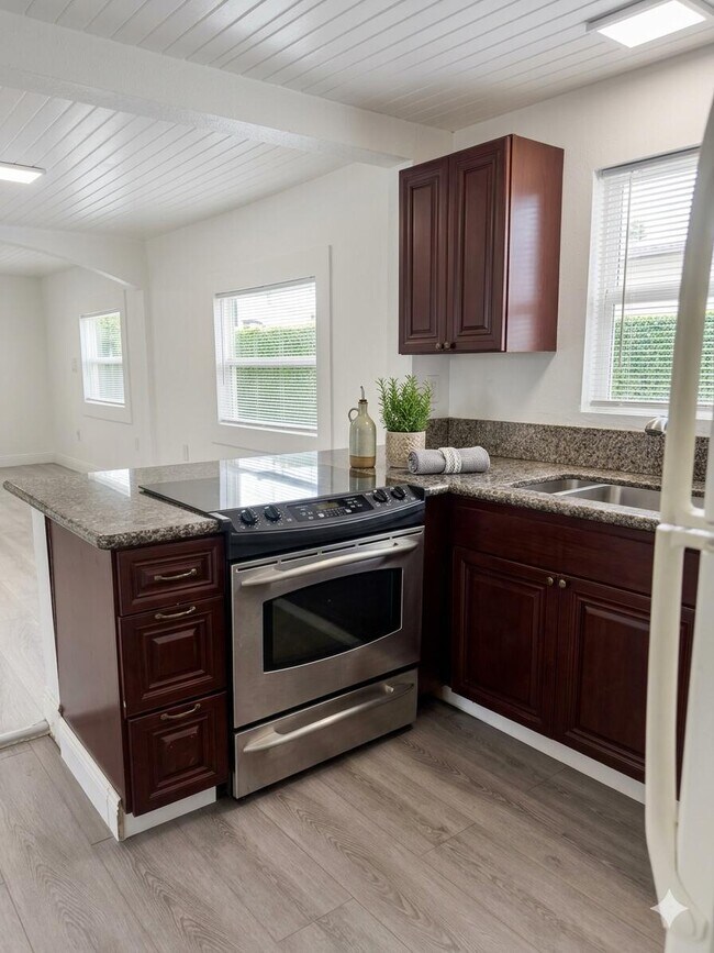 Foto del edificio - 1527 NW 63rd St