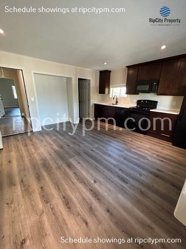 Primary Photo - Beautiful studio apartment in downtown Hil...