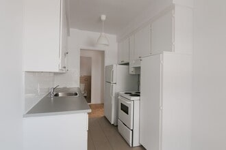 Building Photo - 809 Av. Bloomfield