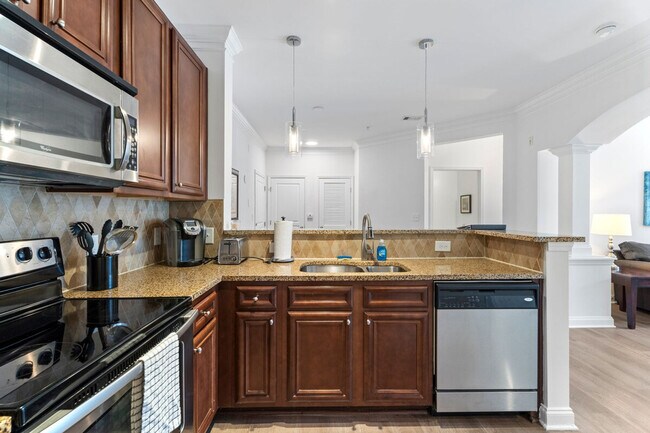 Building Photo - 2018 Renaissance Park Pl