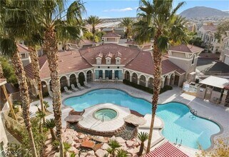 Building Photo - 10550 W Alexander Rd