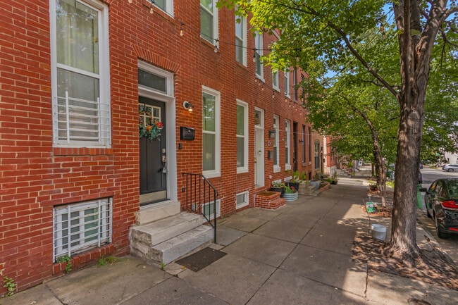 Foto del edificio - 124 N Collington Ave