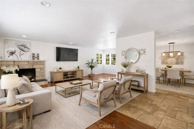 Foto del edificio - 7044 White Oak Ave