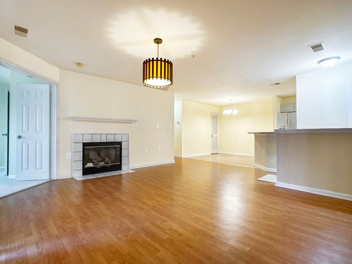 Foto principal - 3410 Bitterwood Pl