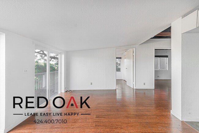Foto del edificio - 476 Crane Blvd