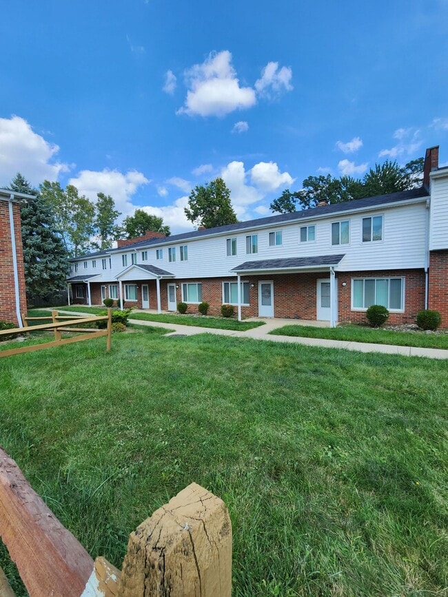 Building Photo - 111 E Sprague Rd