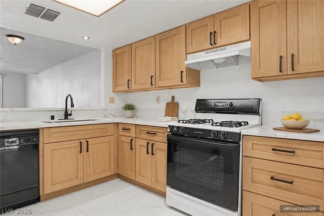 Foto del edificio - 6544 Ironbark Ln