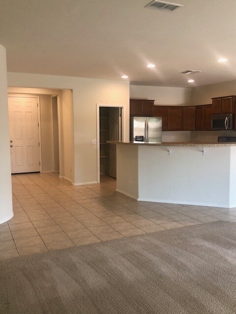 Foto del edificio - Newer Neighborhood near Lake Pleasant