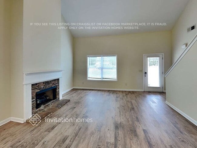 Building Photo - 8120 Brookbend Dr