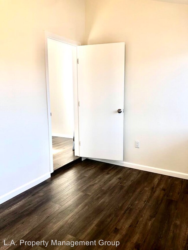 Foto del edificio - 1039-1041 N Bonnie Brae St