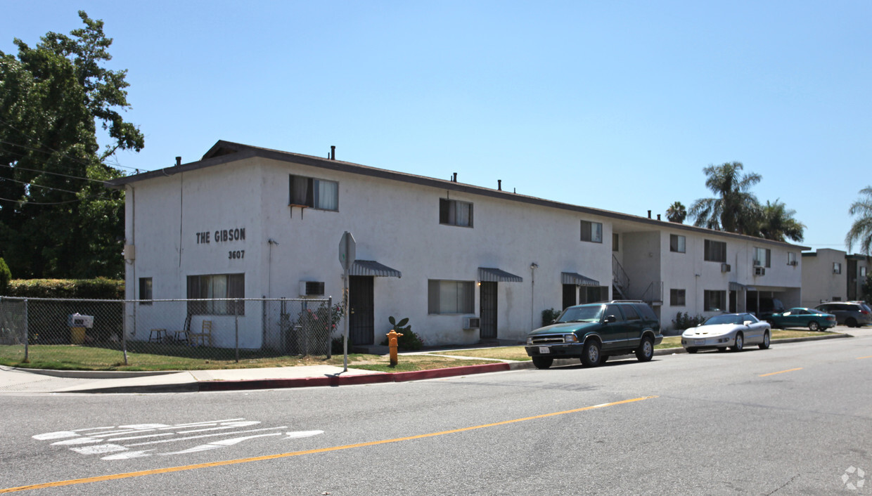 Primary Photo - The Gibson Apartments