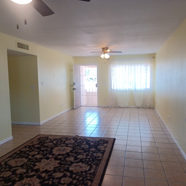 Foto del edificio - 17621 N 42nd St