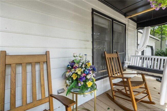 Foto del edificio - 3532 Kelburn Dr